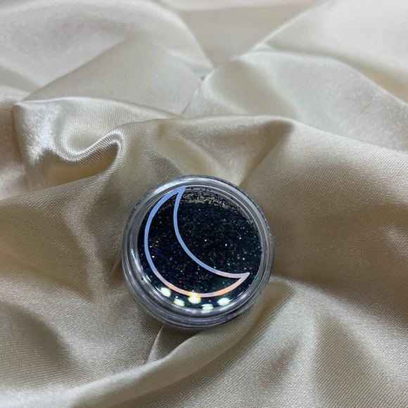 Cosmetic glitter - Picture 2 of 2